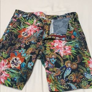 Men’s shirt by Robert Graham